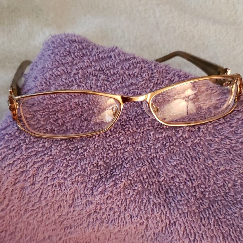 100% Gucci eyeglasses over 15yrs old
